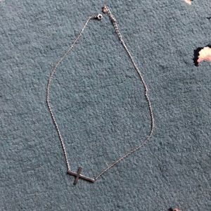 FREE WITH BUNDLE Pretty Cross Necklace